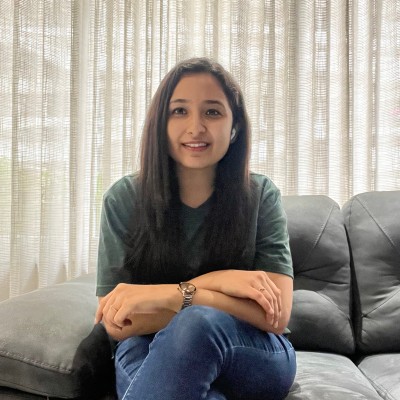  Nidhi Shah